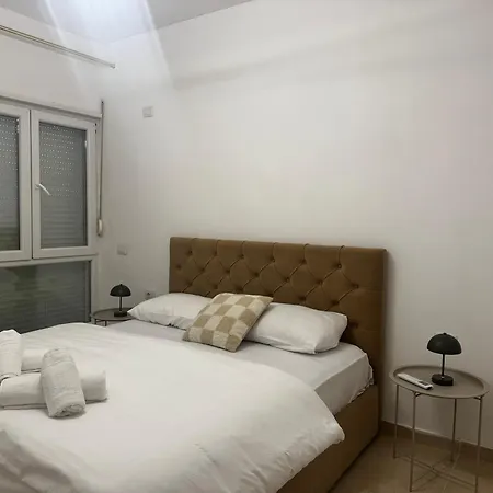 Apartment Central Apartment Tirana *